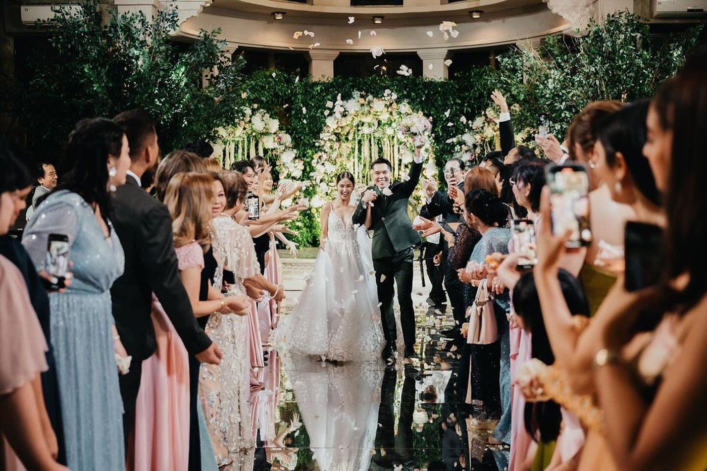 Carlo Aquino opens up on love story, marriage with Charlie Dizon | ABS-CBN  Entertainment