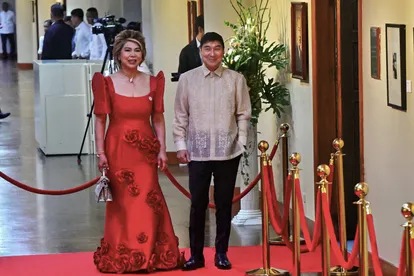 Senators donned their best as they strutted the red carpet before the opening of the third regular session of the Senate on Monday morning.