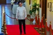 Senators donned their best as they strutted the red carpet before the opening of the third regular session of the Senate on Monday morning.