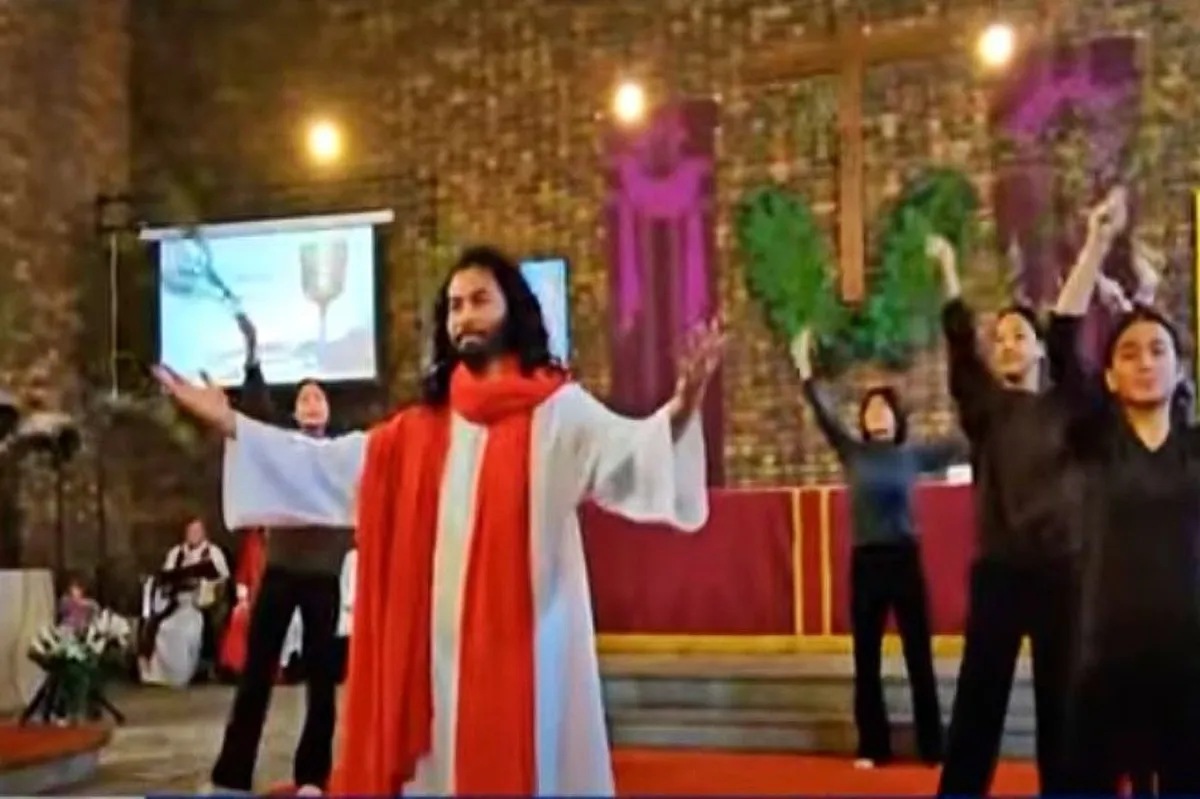 Semana Santa, taimtim na ginunita ng overseas Pinoys | ABS-CBN News