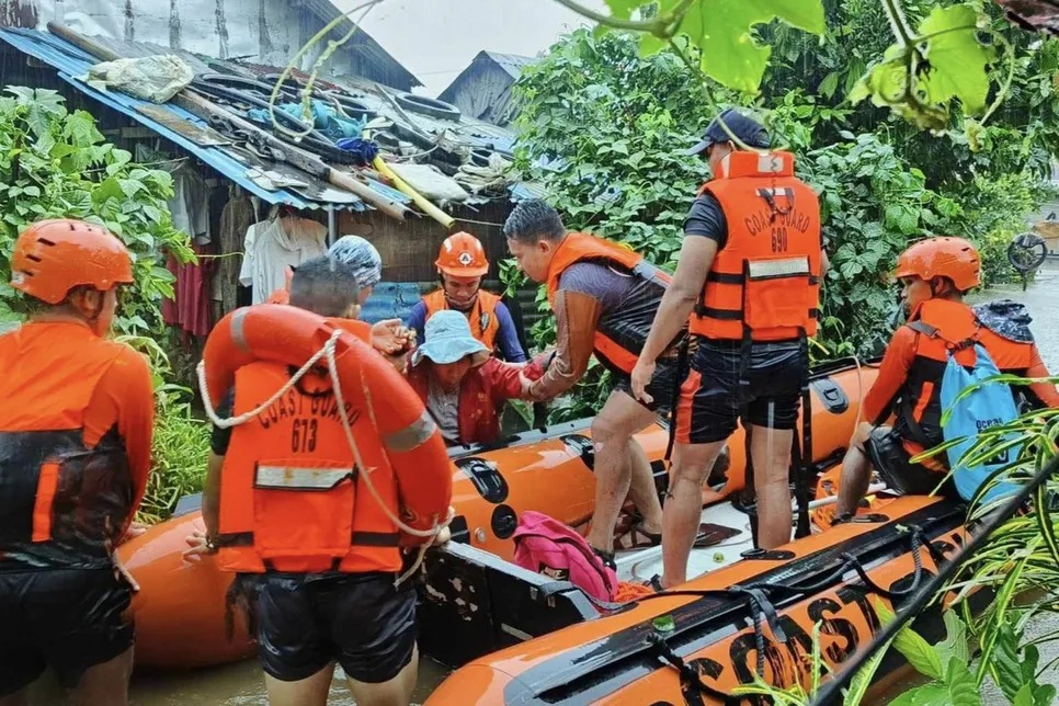 Residents were evacuated as heavy rains brought by Tropical Storm Enteng  and the enhanced southwest monsoon caused flooding in many parts of  Eastern Visayas and the Bicol Region.