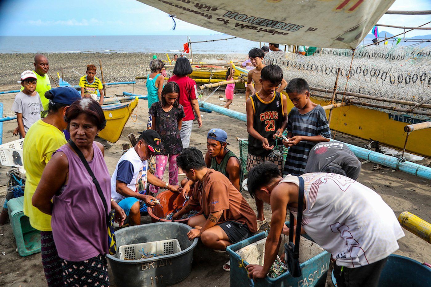 Fishermen affected by oil spill to receive fuel subsidies | ABS-CBN News
