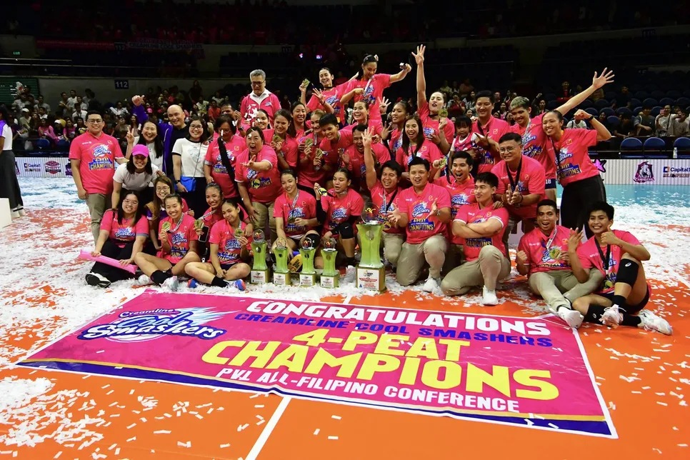 Creamline Cool Smashers celebrate after winning game 2 of the PVL All-Filipino Conference finals in Quezon City on May 12, 2024. Mark Demayo, ABS-CBN News