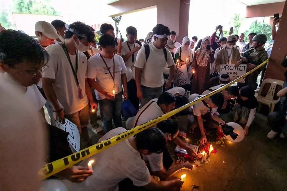 MSU students and alumni pay tribute to bombing victims