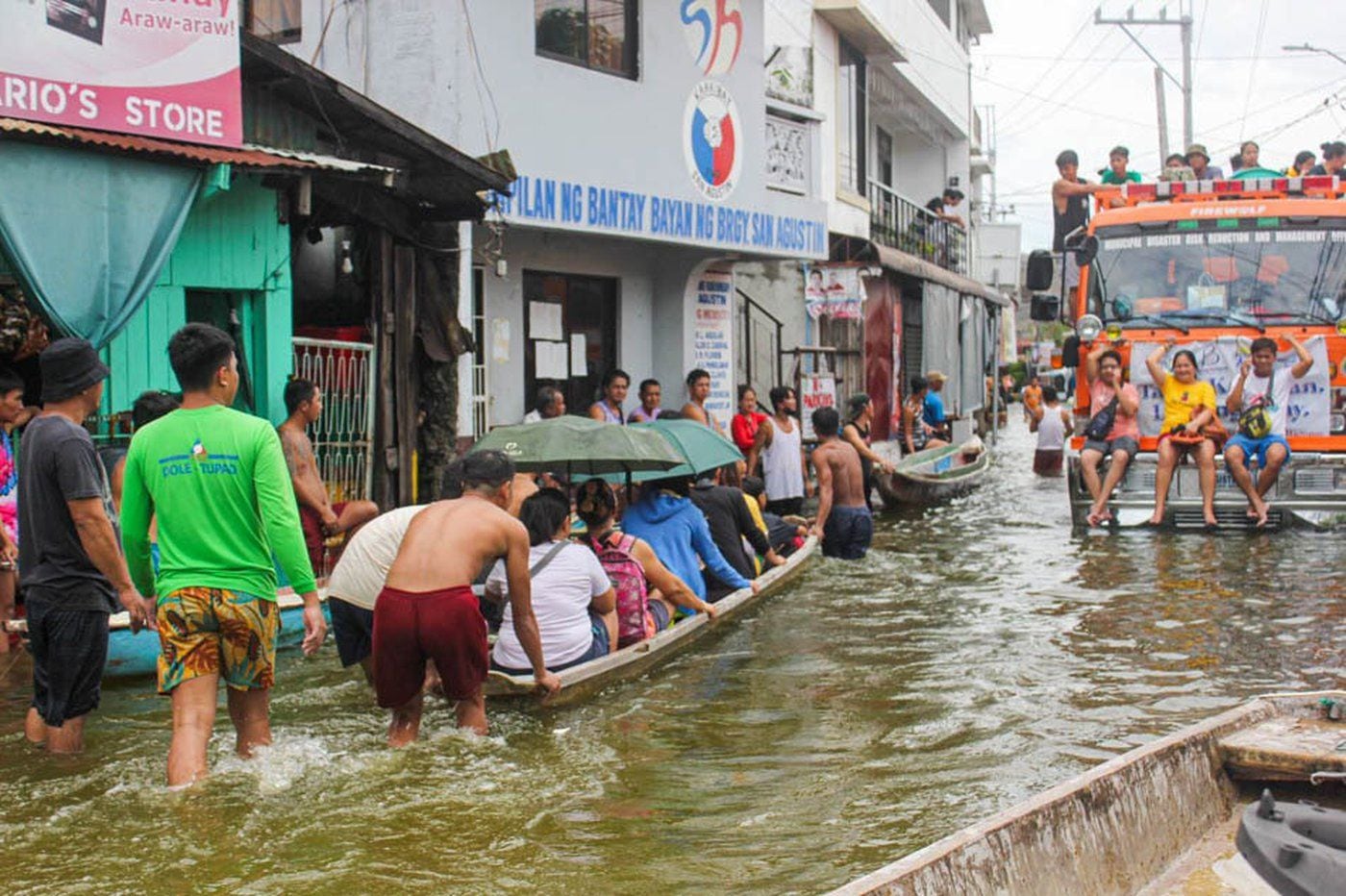 22-areas-in-bulacan-province-flooded-thousands-flee-abs-cbn-news
