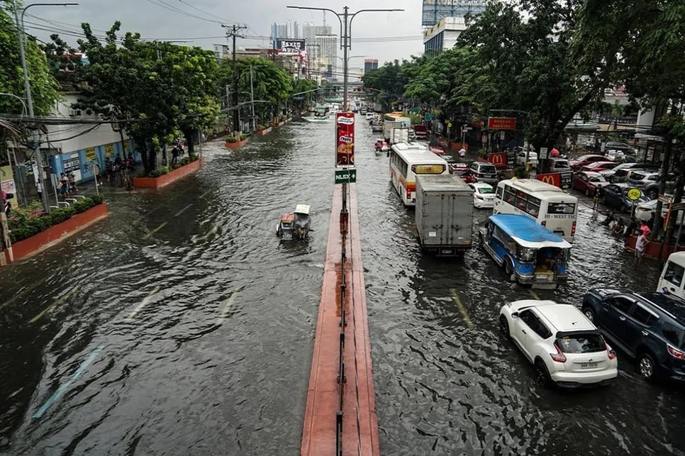 Flooded Espana, Manila