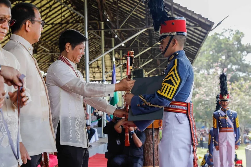 Marcos leads graduation rites of PMA Class MADASIGON