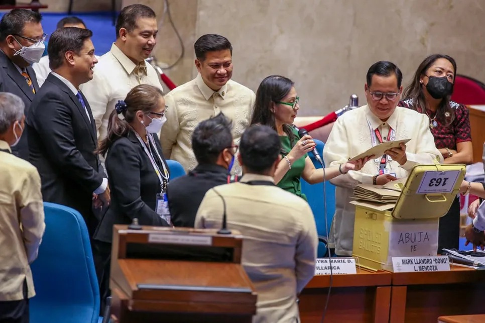 Lawmakers start canvassing of votes for president and vice president