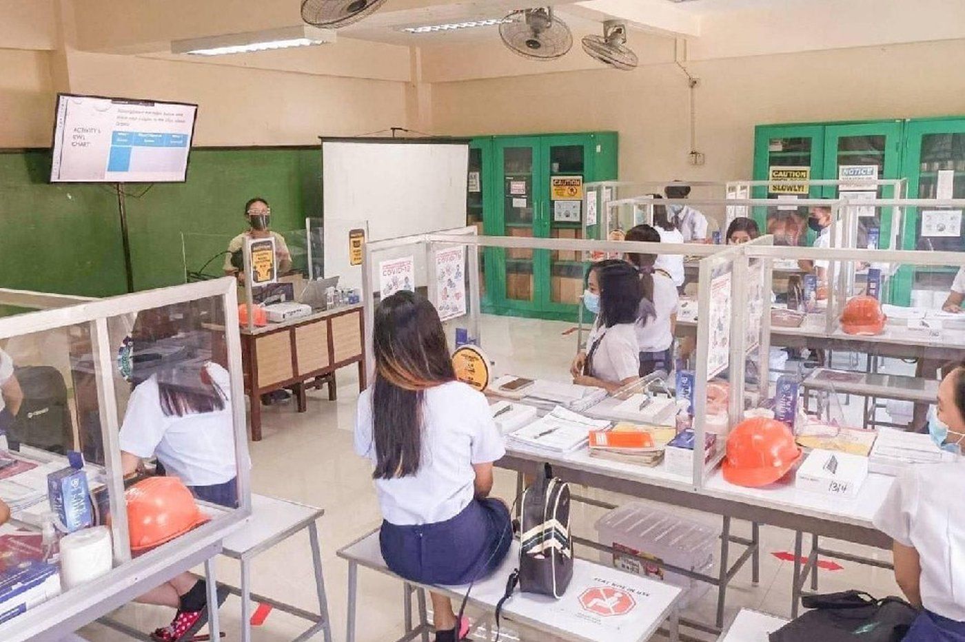 DepEd program offers digital literacy training to raise SHS students ...