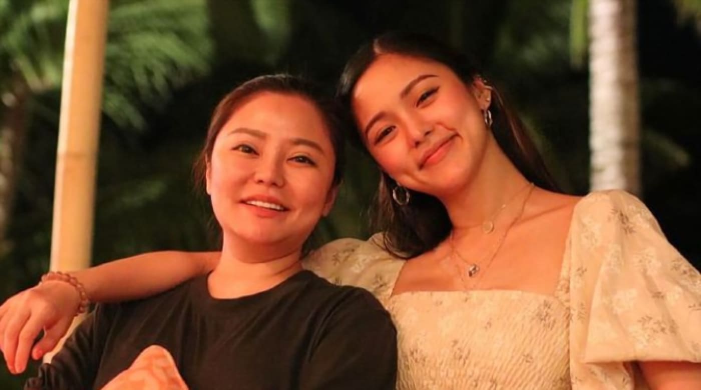 Kim Chiu greets older sister Lakambini for her birthday: 'You are a gift to  the family' | ABS-CBN Entertainment