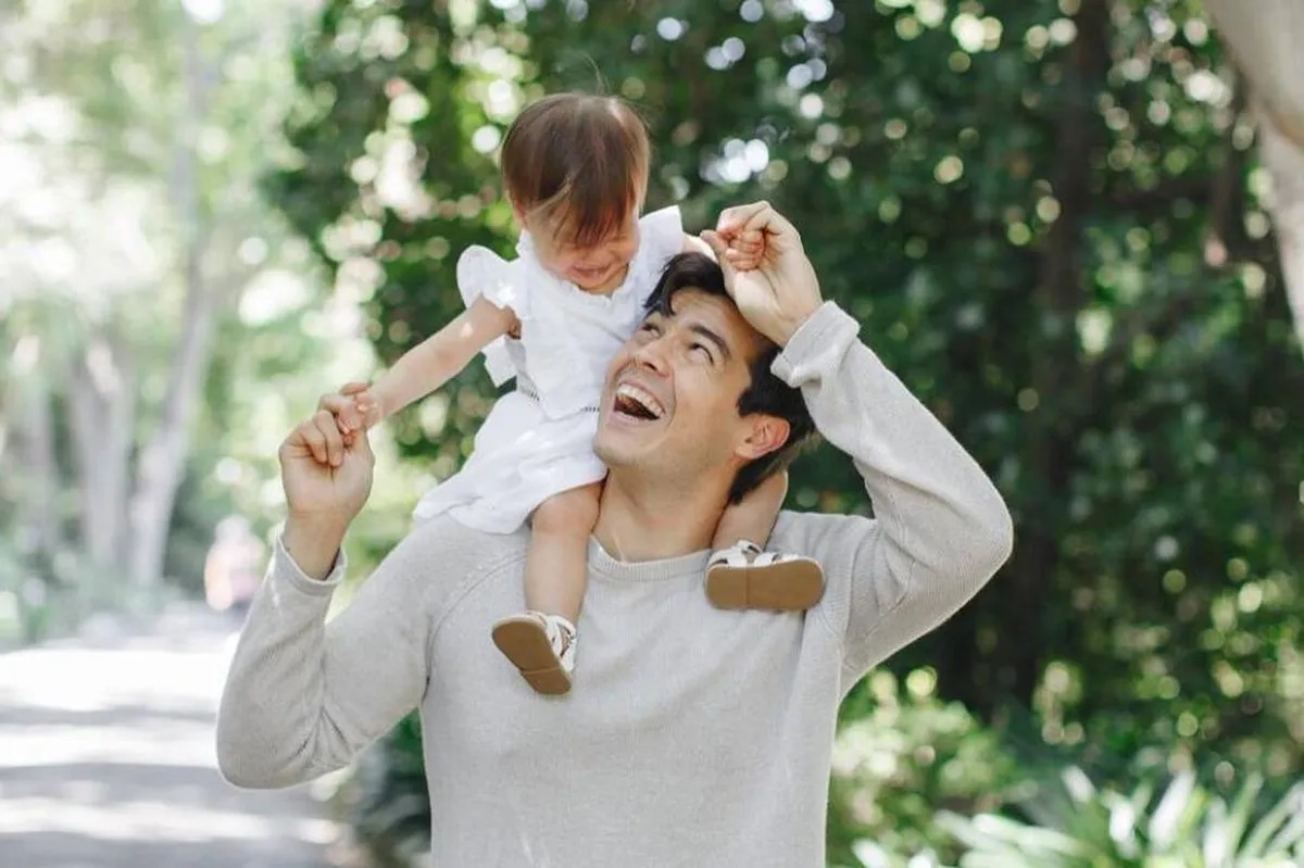 Celebrities pay tribute to their dads, husbands on Father's Day ABS