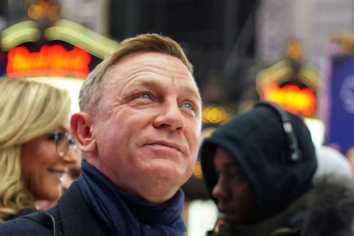 James Bond movie release pushed back seven months amid coronavirus(02)