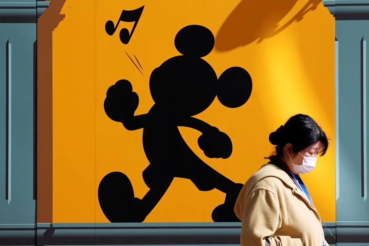 Tokyo Disney parks extend closure until early April over virus ABS