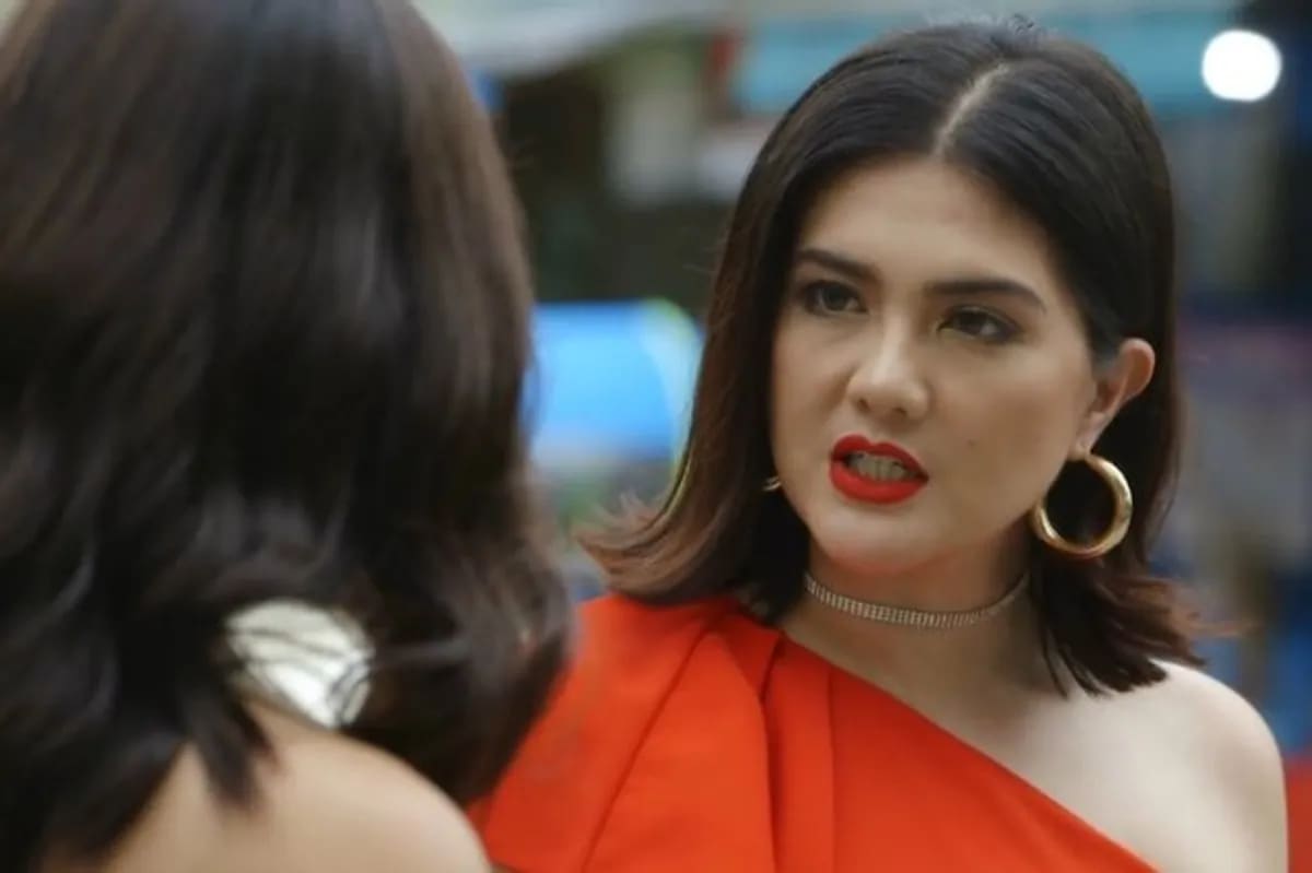 daniela mondragon red dress Manila Luzon Recreates Dimples Romana's Daniela Mondragon Meme On "drag  Den"