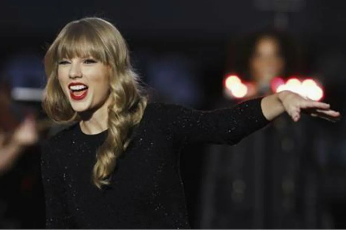 Taylor Swift's bodyguard testifies he witnessed groping ABSCBN
