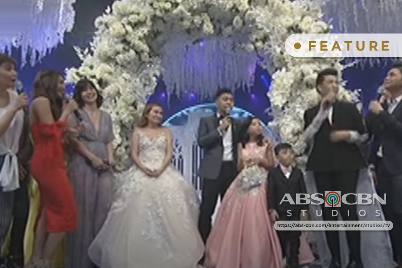Netizens pour their hearts out for Teddy and Jasmine's surprise wedding on  “It's Showtime” | ABS-CBN Entertainment