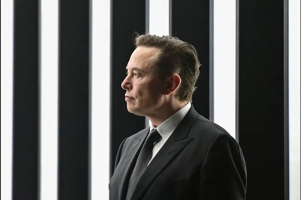 In die Stratosphäre: Das Nettovermögen von Elon Musk übersteigt 400 ...