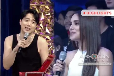 Ryan Bang, ayaw lapitan si Max Collins | It’s Showtime