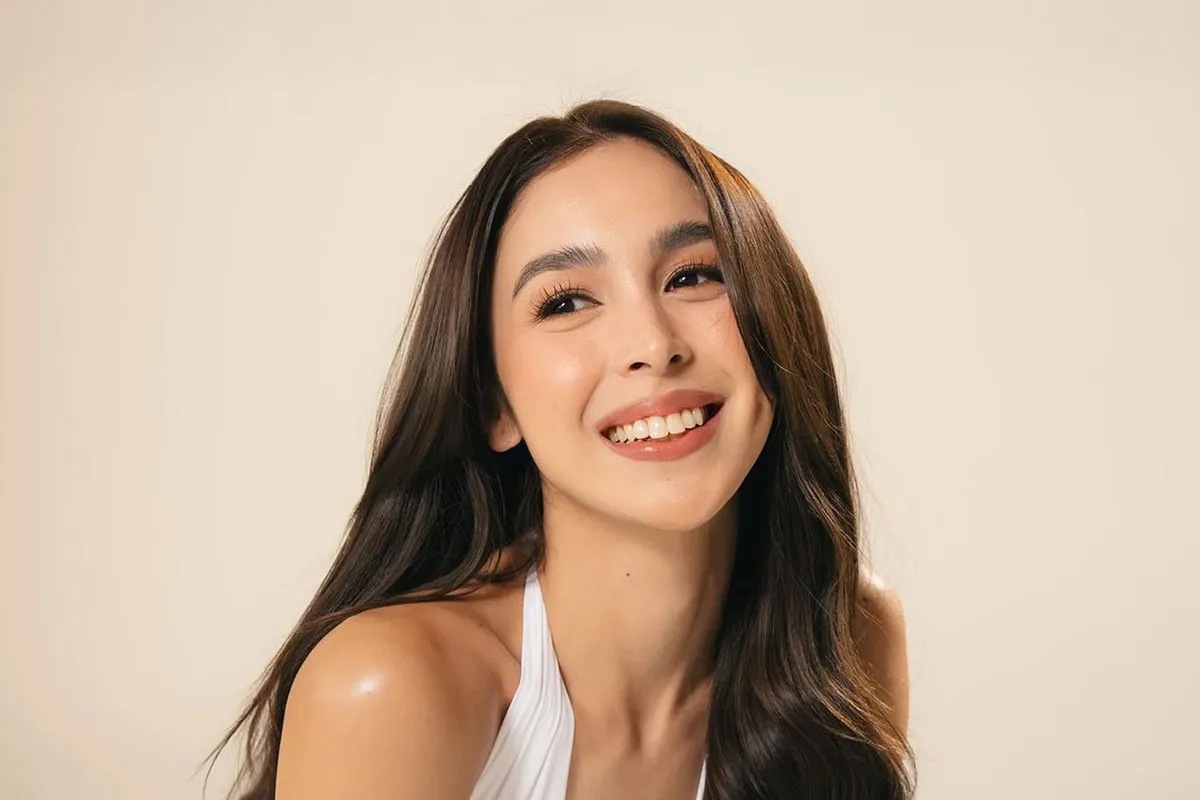 Julia Barretto to seek legal advice against netizen spreading fake news  about her | ABS-CBN Entertainment