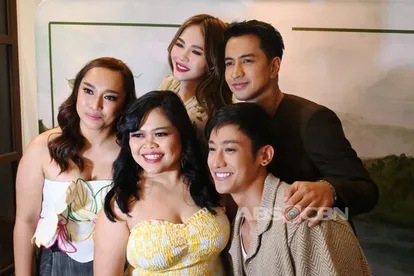 LOOK: Janella Salvador, RK Bagatsing shine at the premiere of 'Fleeting'