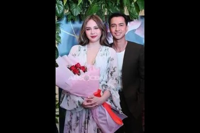 LOOK: Janella Salvador, RK Bagatsing shine at the premiere of 'Fleeting'