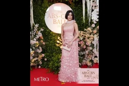 Francine Diaz in Atelier Debbie Co