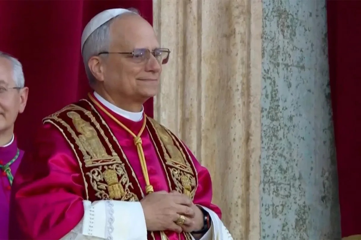 A pope with a Twitter history: Extremely online Pope Leo unafraid to talk ...