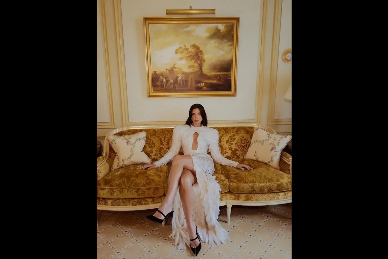 Dua Lipa Exudes That Bride-To-Be Glow and Energy in This Breathtaking Dress  | ABS-CBN Metro.Style