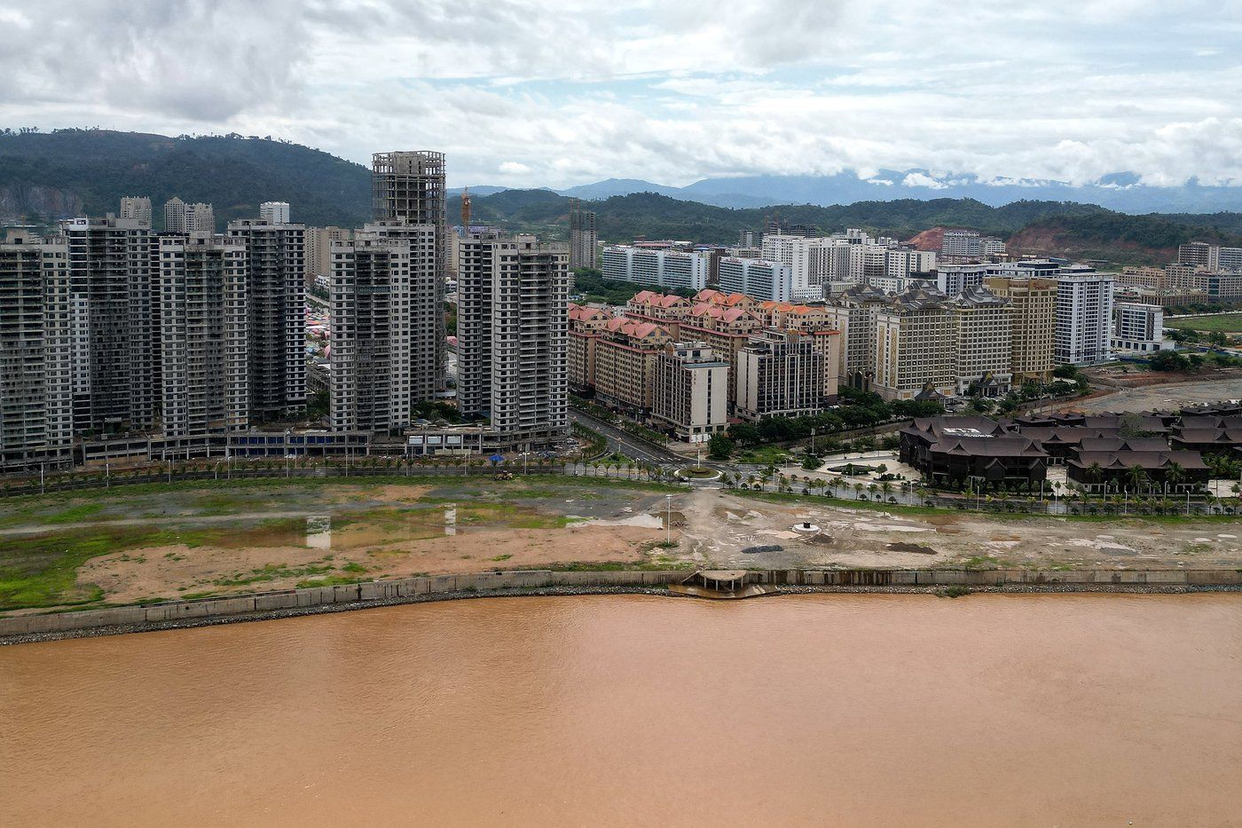 'Golden Triangle': The riverside 'ecozone' in Laos awash with cybercrime