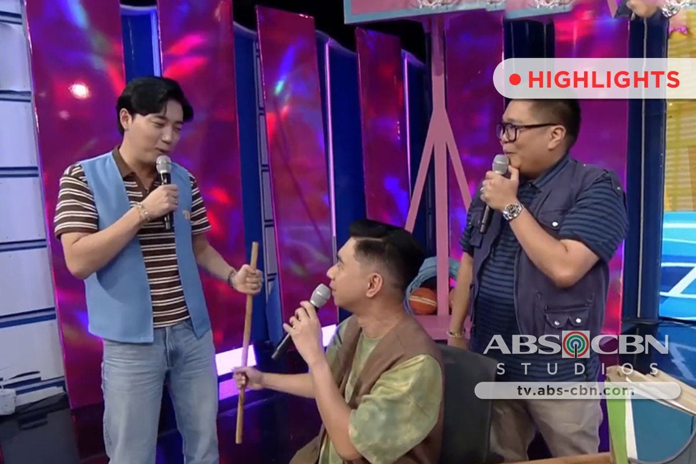 NagkaPERSONALAN na! Ryan Bang, biglang namula dahil sa sinabi ni Teddy | It’s Showtime