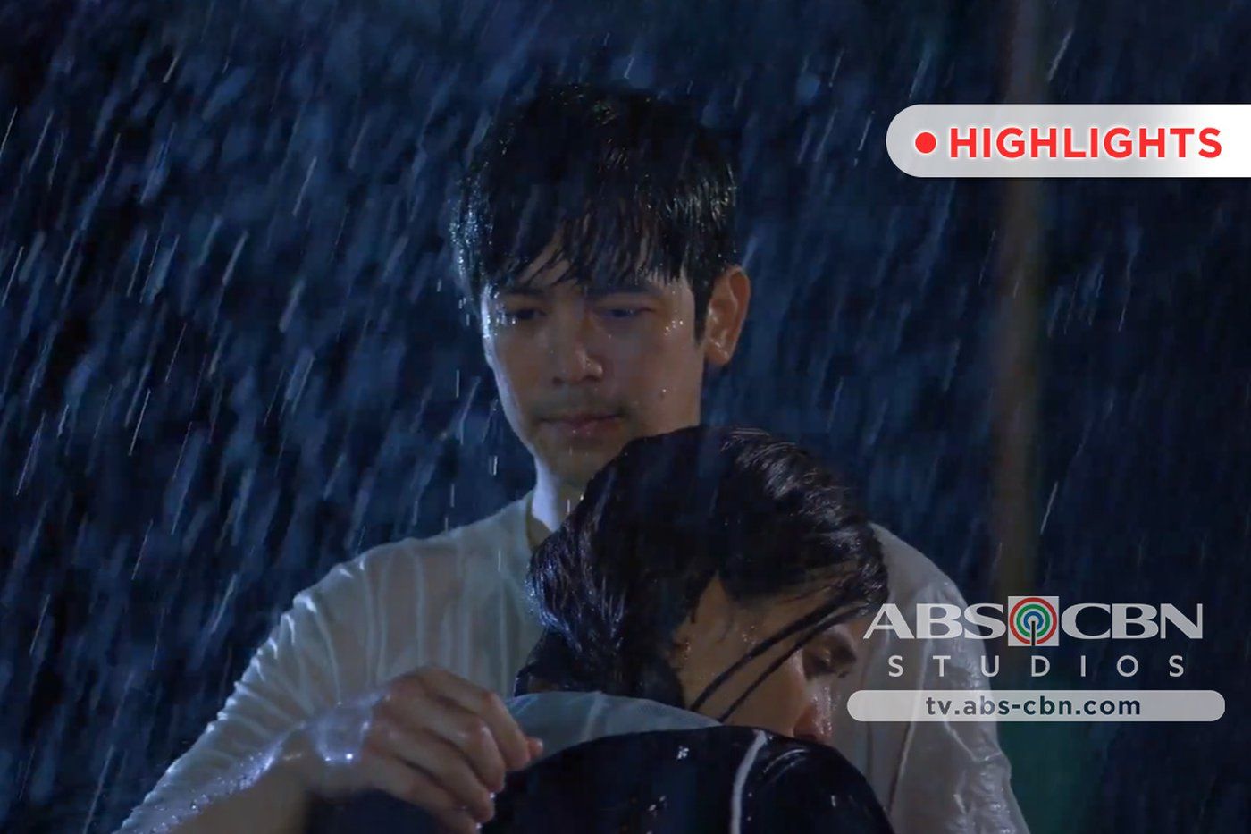 IOTNBO: Mia, niyakap nang mahigpit si Patrick sa gitna ng ulan | Episode 16