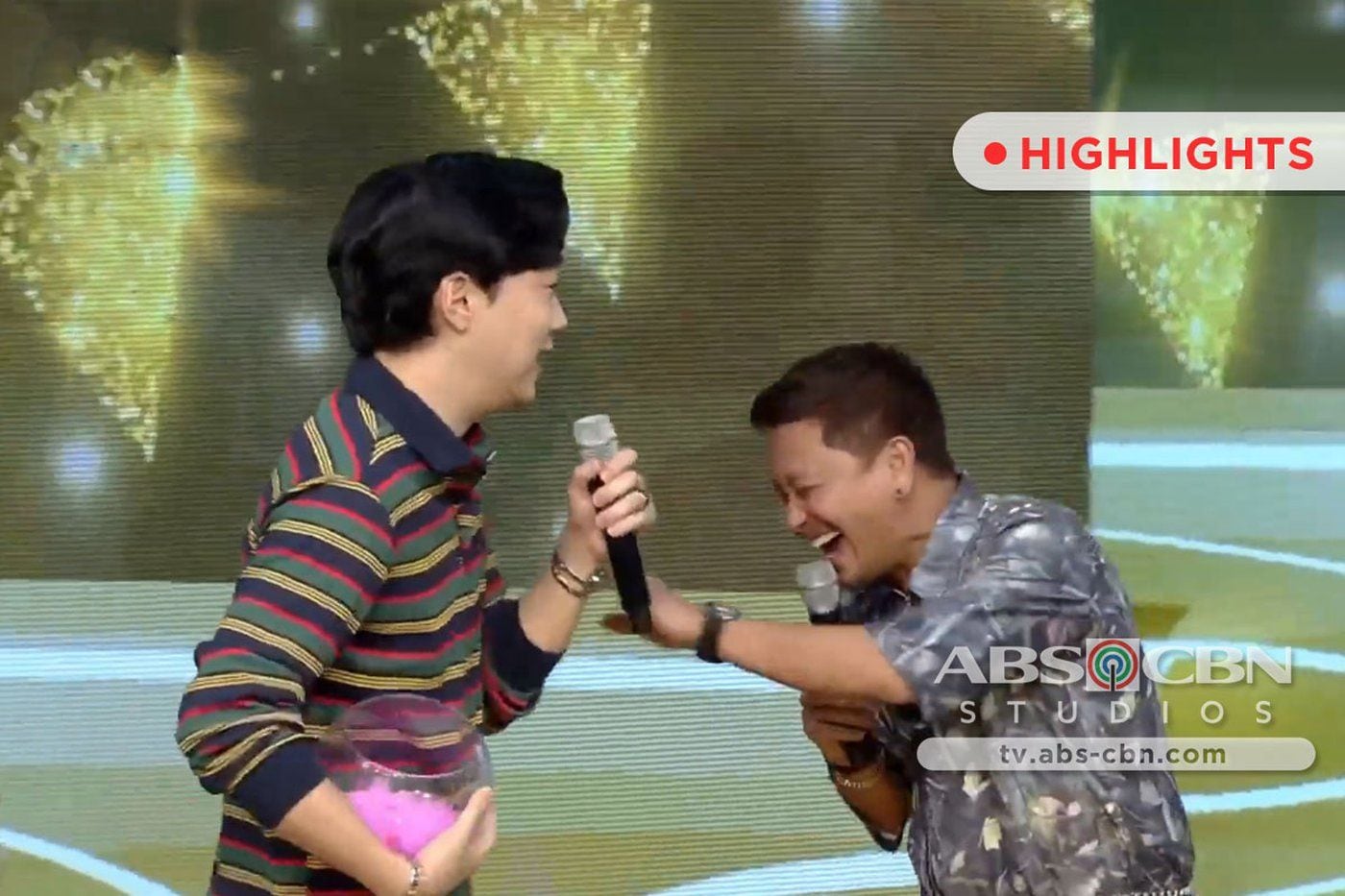 Ryan, gustong i-BLOCK si Jhong | It’s Showtime