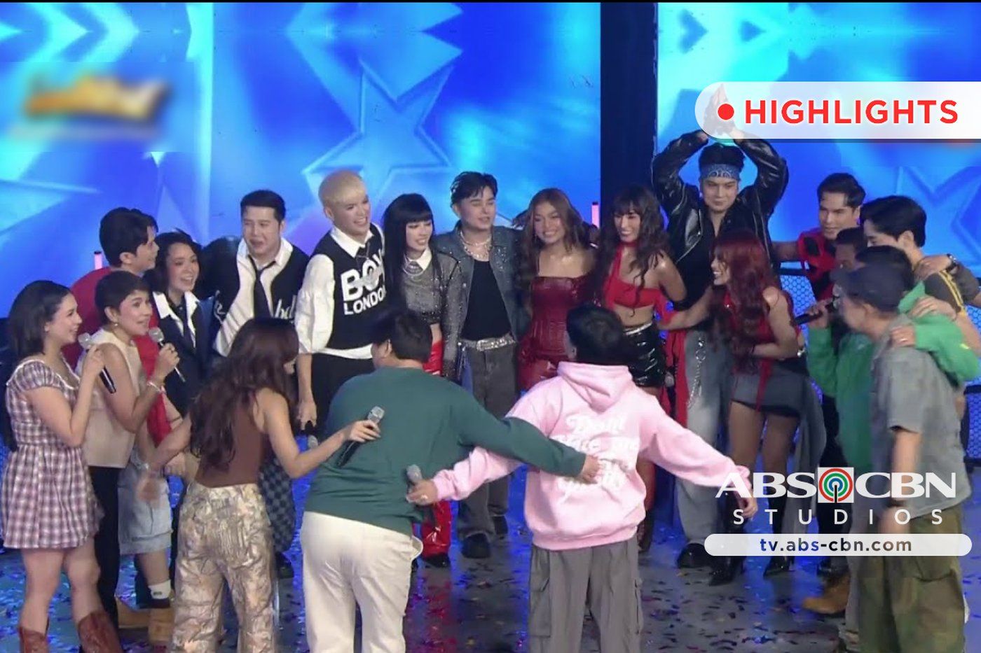 GROUP HUG! Showtime Online U Squad, nag-celebrate ng 9th anniversary! | It’s Showtime