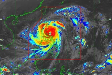 The track and intensity forecast of Super Typhoon Uwan as of 2:00 p.m., November 9, 2025. Handout/PAGASA