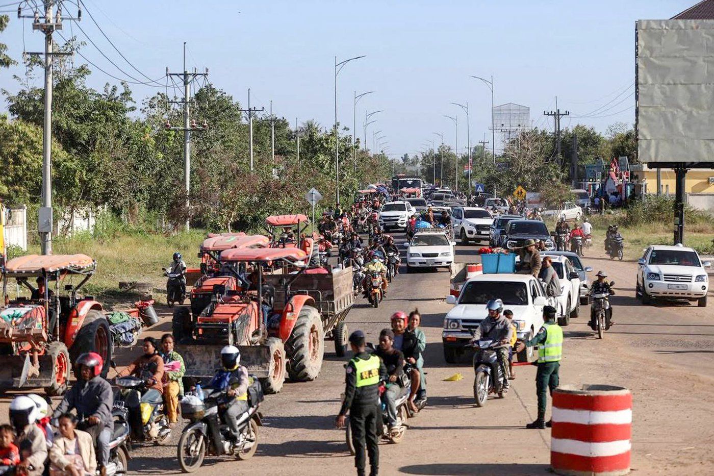 Cambodia-Thailand clashes spread on border as toll rises