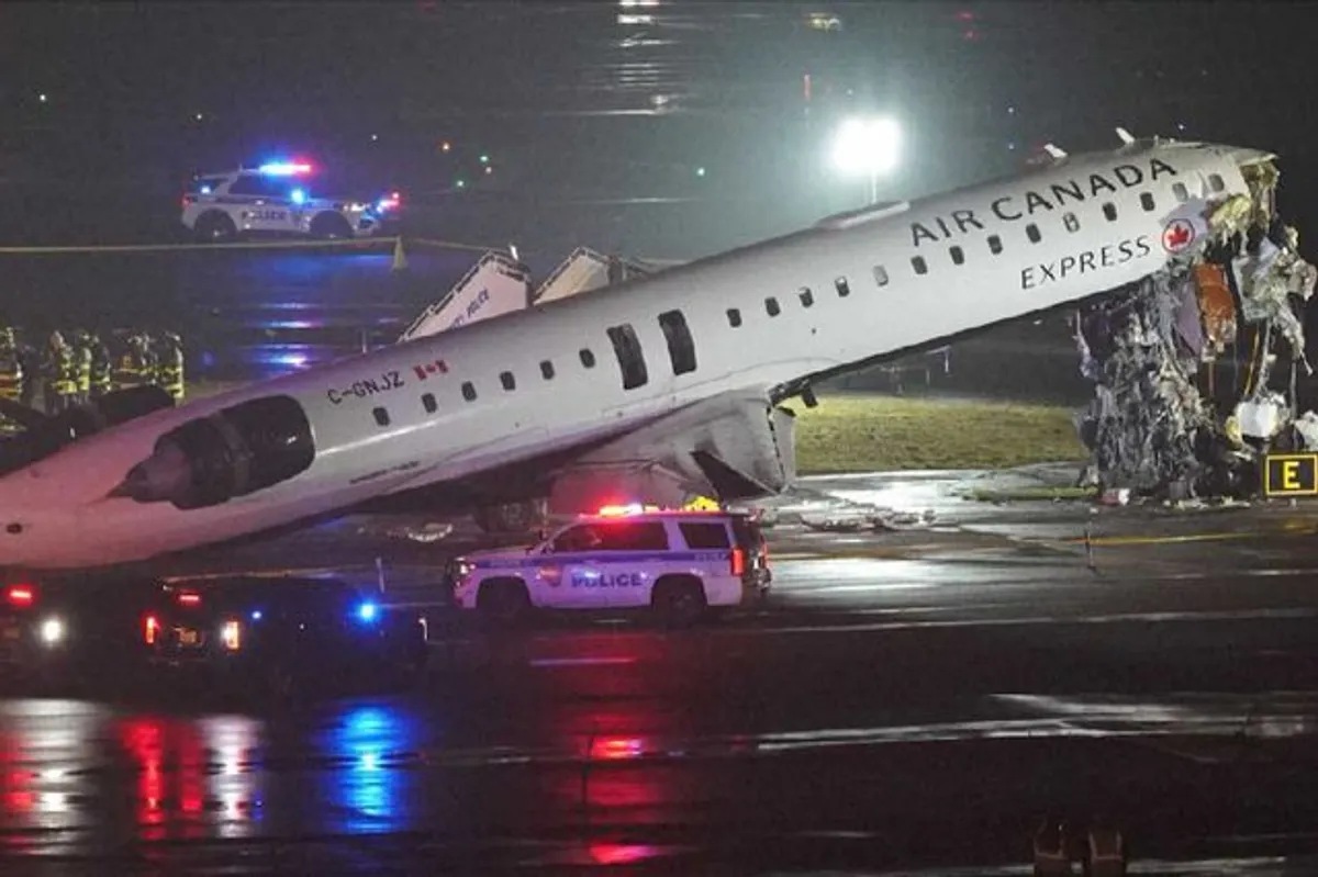 LaGuardia Crash: Jets & Fire Truck Collision – Latest Updates