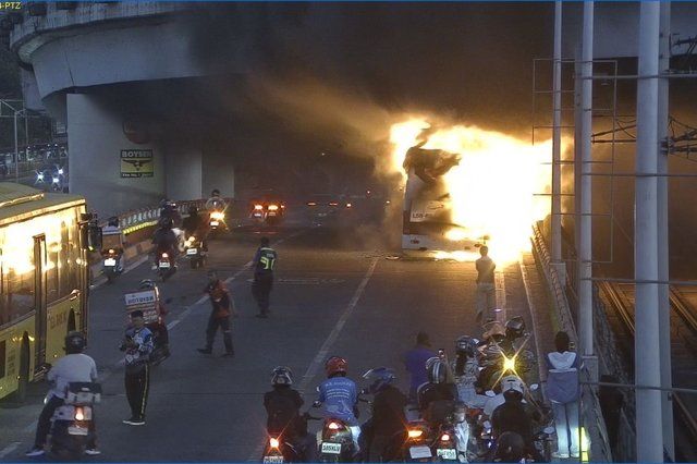 DPWH demands company in EDSA bus fire incident to cover flyover repair cost