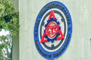 The Land Transportation Office in Quezon City. Mark Demayo, ABS-CBN News