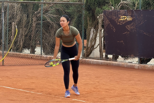 Alex Eala practices with Samsonova ahead of Rybakina clash | ABS-CBN Sports