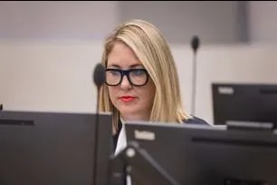 v
