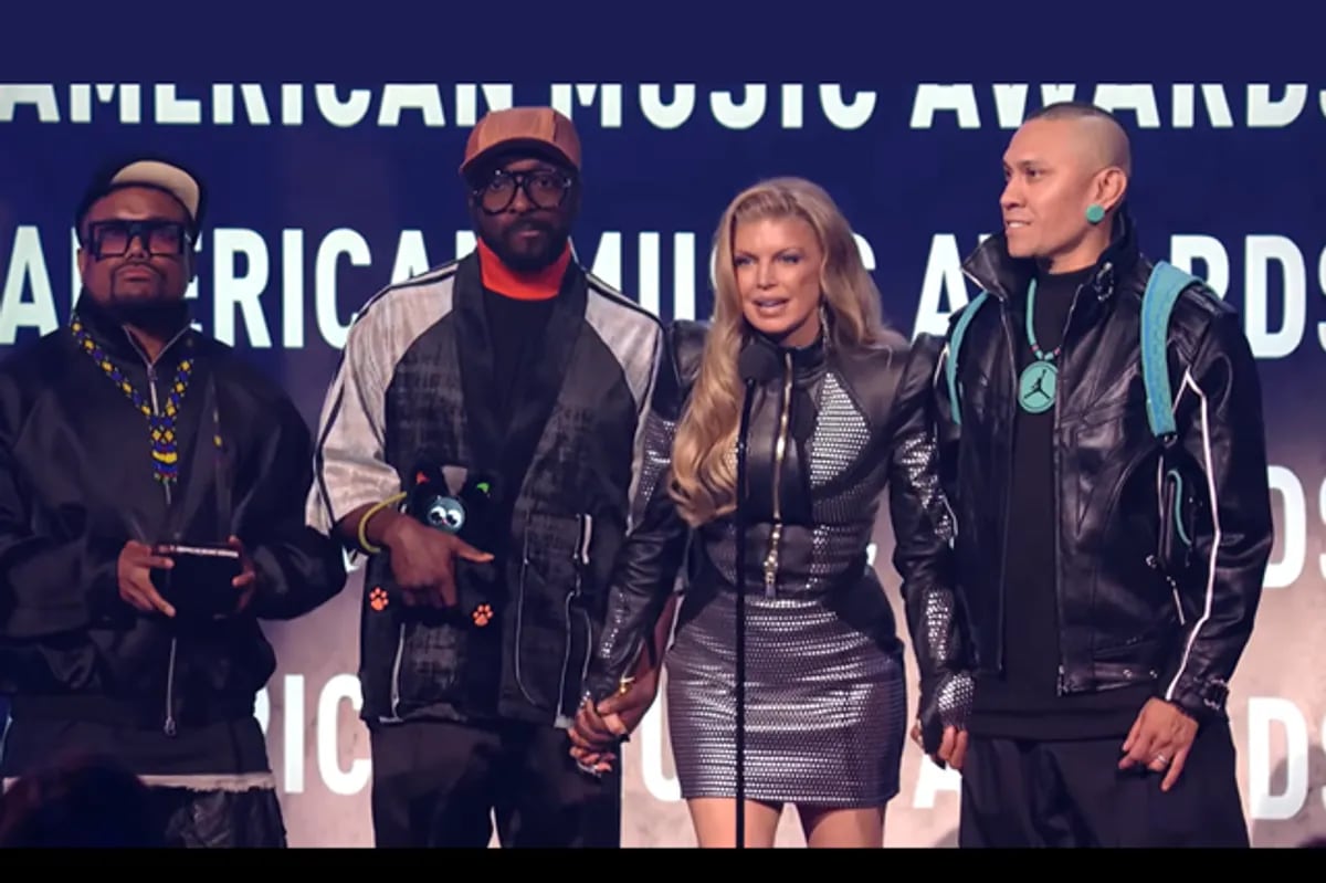 Fergie joins Black Eyed Peas in accepting ‘Best Throwback Song' award at American Music Awards 2026