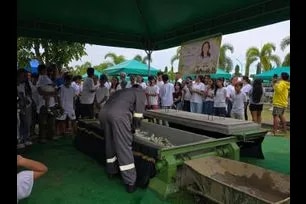Dalawa pa sa mga nasawi sa Tacloban shooting inihatid na sa libingan