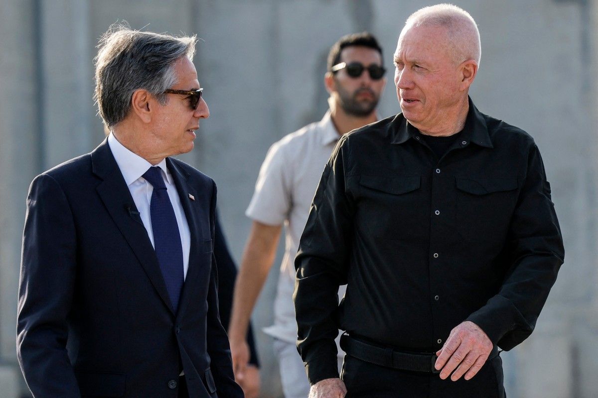 US Secretary of State Antony Blinken (L) walks with Israeli Defence Minister Yoav Gallant at the Kerem Shalom border crossing with the Gaza Strip in southern Israel on May 1, 2024. Evelyn Hockstein, AFP/File