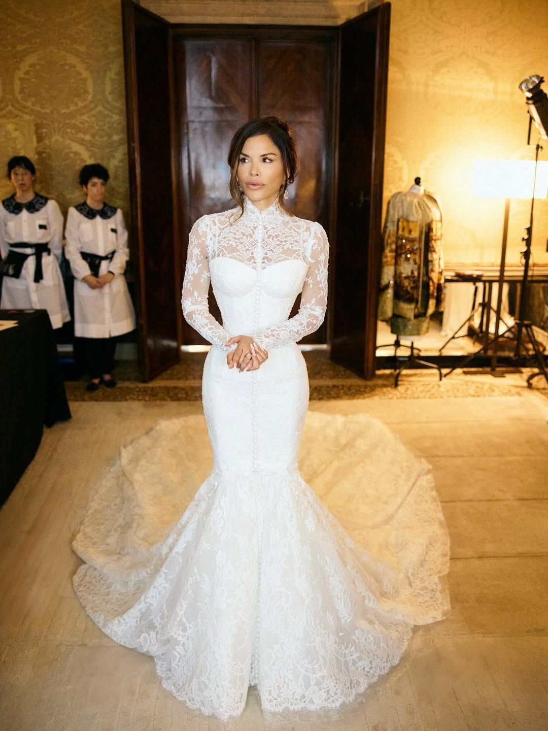 Here's the Inspiration Behind Lauren Sanchez's Classic and Magical Dolce \u0026  Gabbana Wedding Gown | ABS-CBN Metro.Style, image size:1080x1440