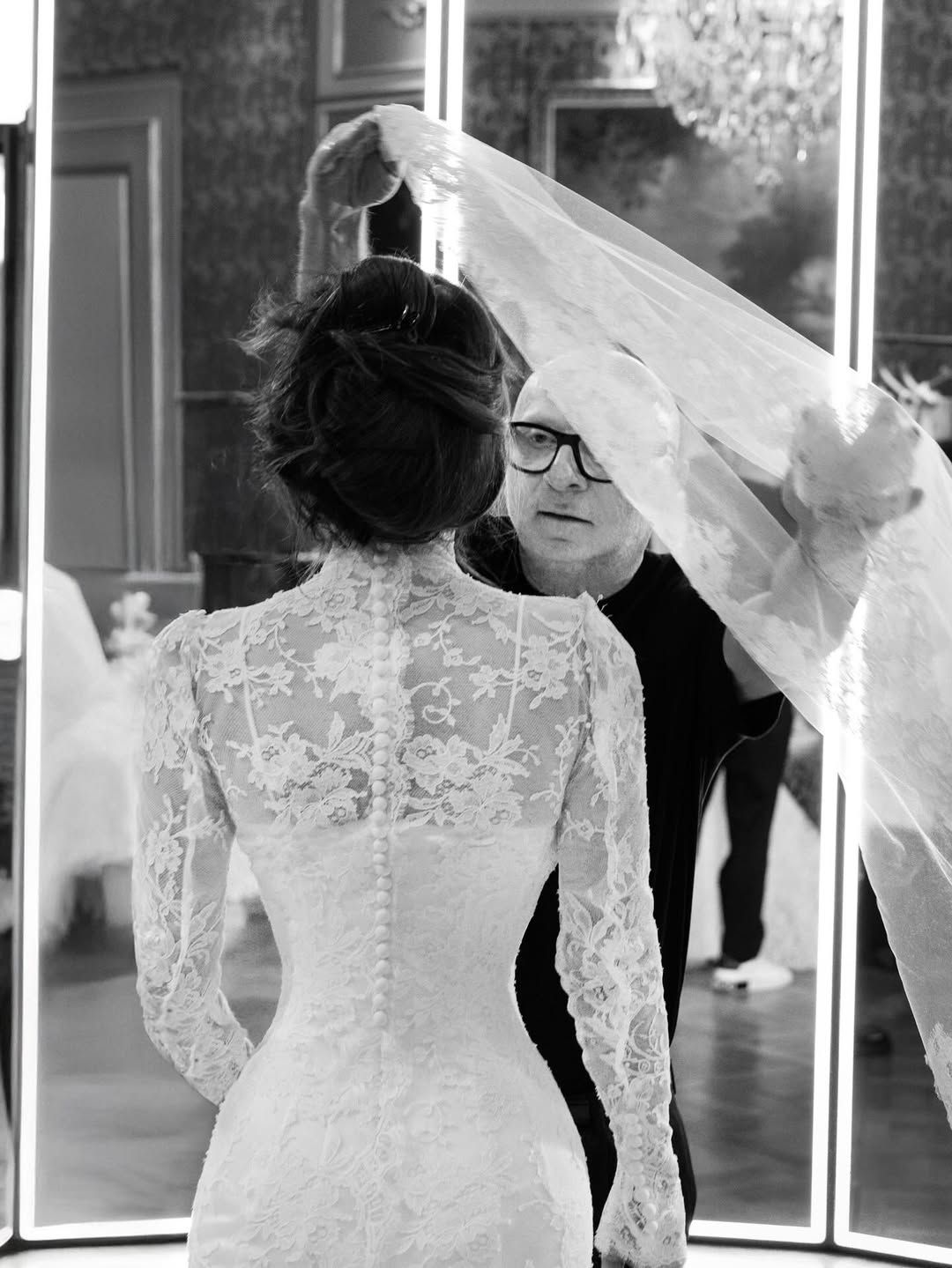 Here's the Inspiration Behind Lauren Sanchez's Classic and Magical Dolce \u0026  Gabbana Wedding Gown | ABS-CBN Metro.Style, image size:1080x1439