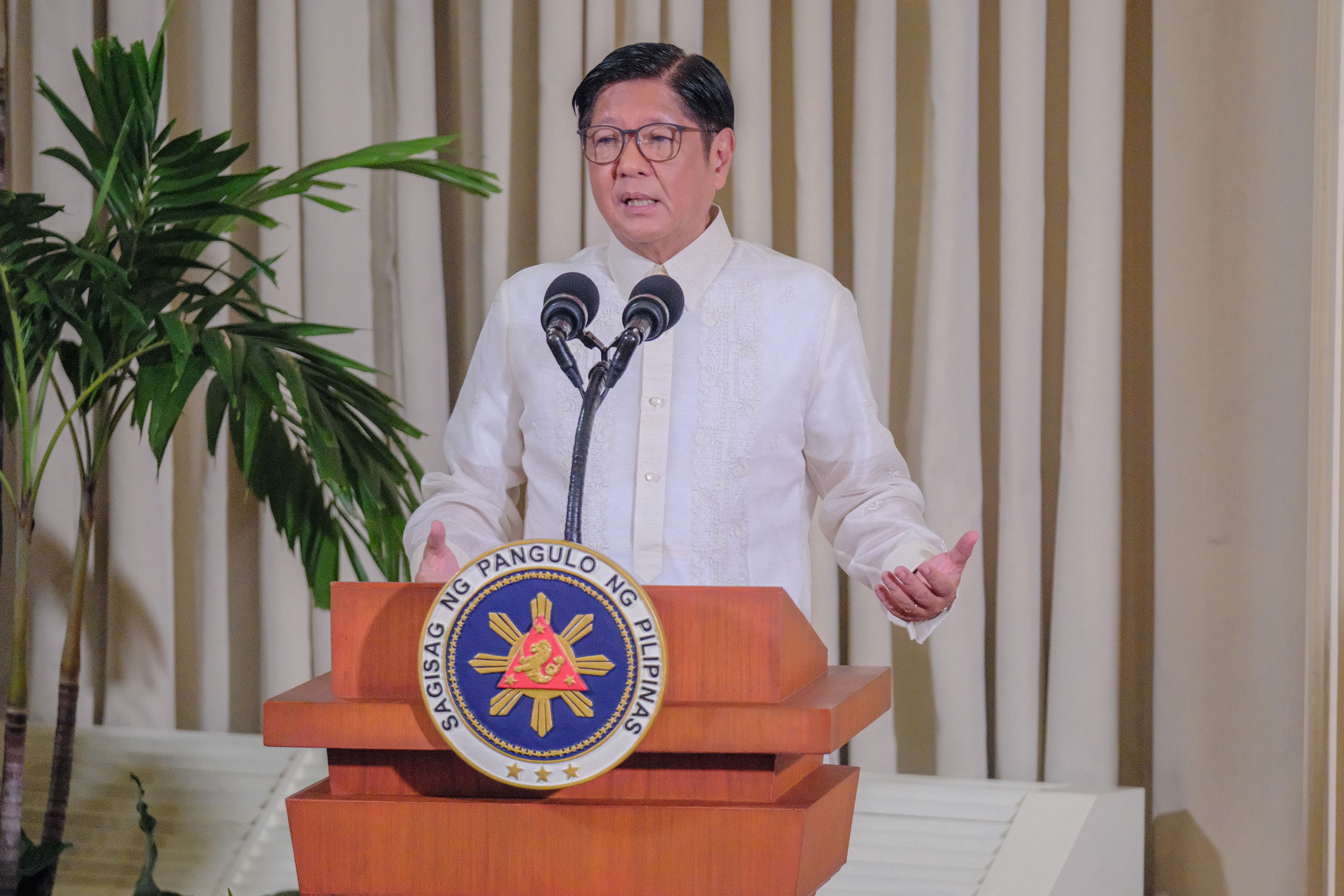 President Ferdinand Marcos Jr. administers the oath of office to newly appointed Supreme Court Associate Justice Raul Villanueva on Tuesday during a ceremony at Malacañang Palace. Ryan Baldemor, PPA