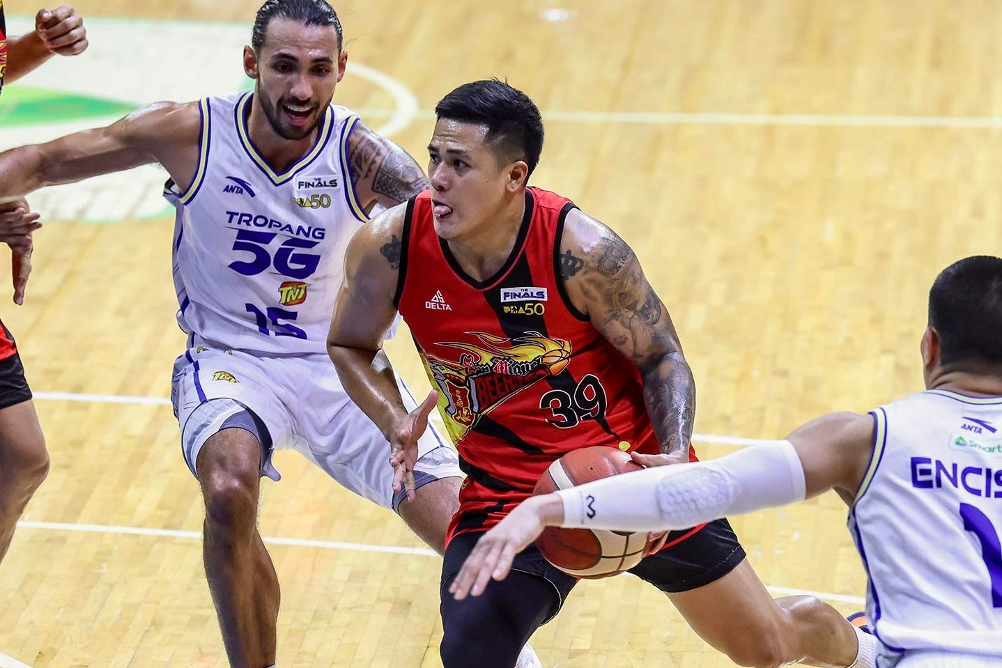 San Miguel Beer’s Jericho Cruz in action against the TNT Tropang 5G in the PBA Season 49 Philippine Cup Finals. Photo from PBA Images.