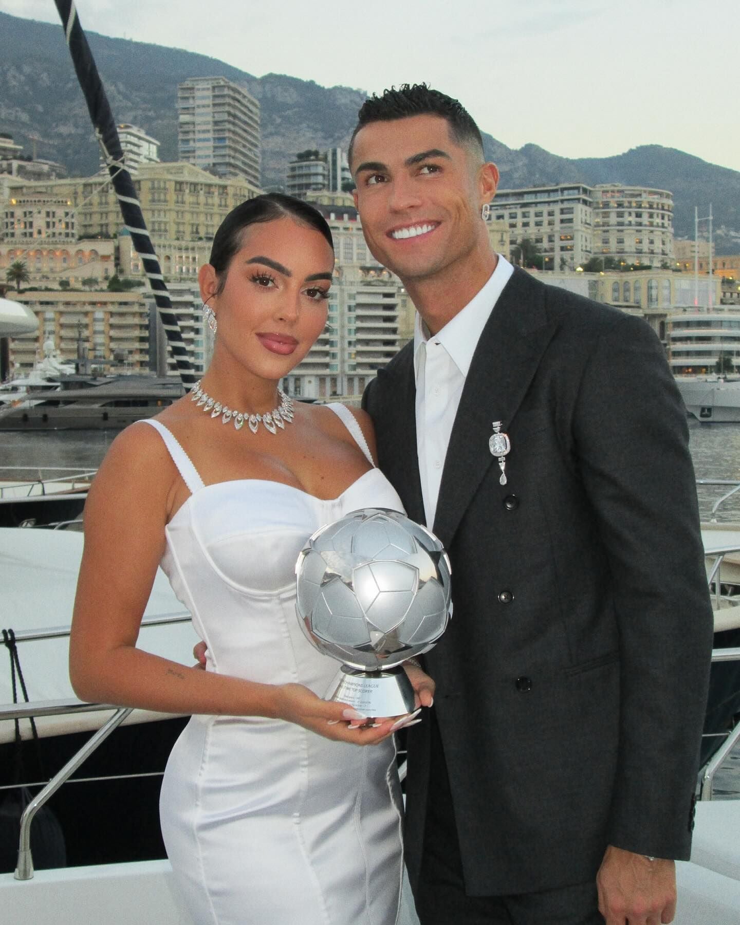 Who Is Georgina Rodriguez? Here Are 5 Things About Cristiano Ronaldo's  Fianceé | ABS-CBN Metro.Style, image size:1440x1800
