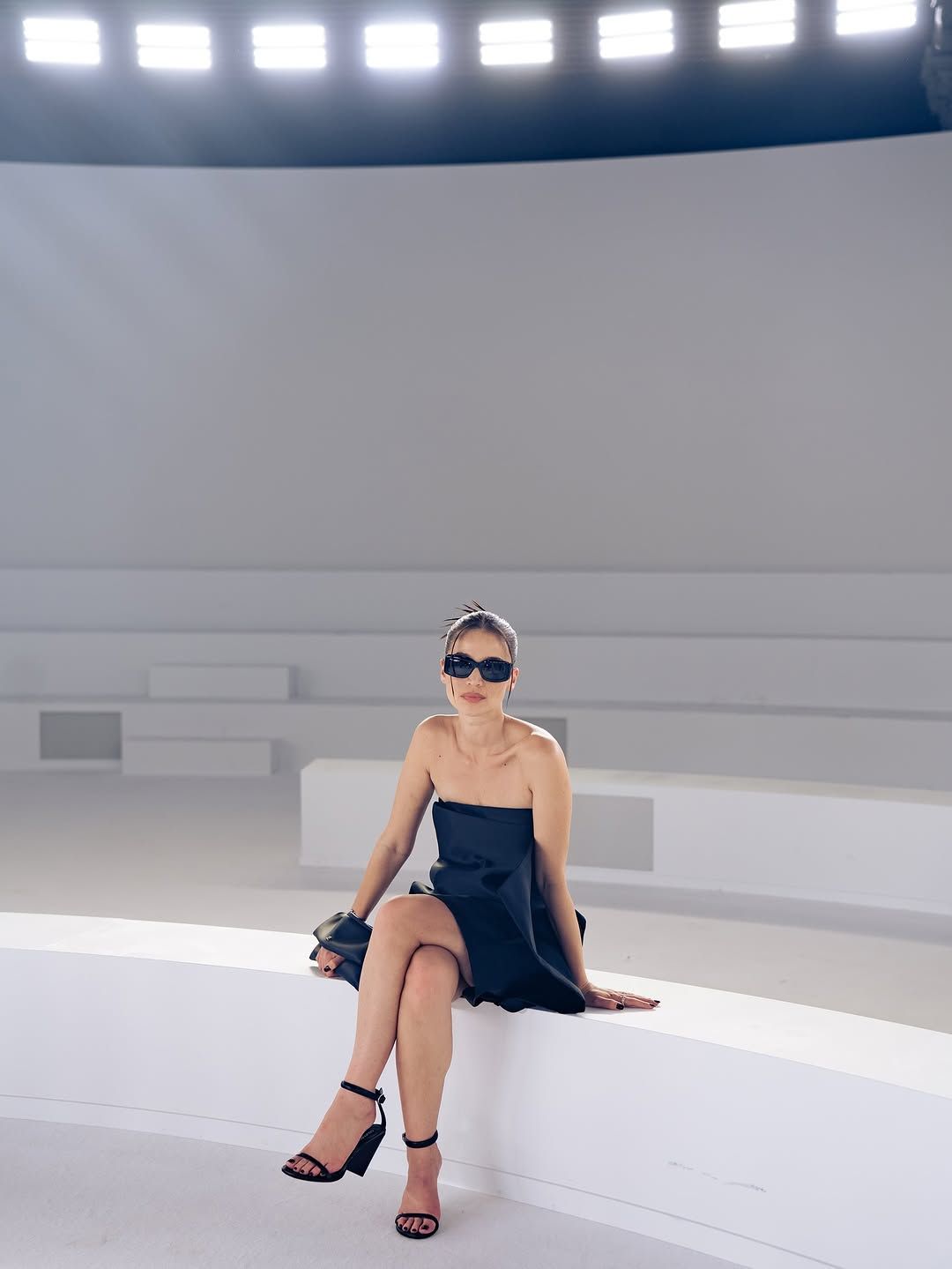 anne curtis fashion dress What Everyone Is Saying About Anne Curtis Slaying It in Paris Fashion Week