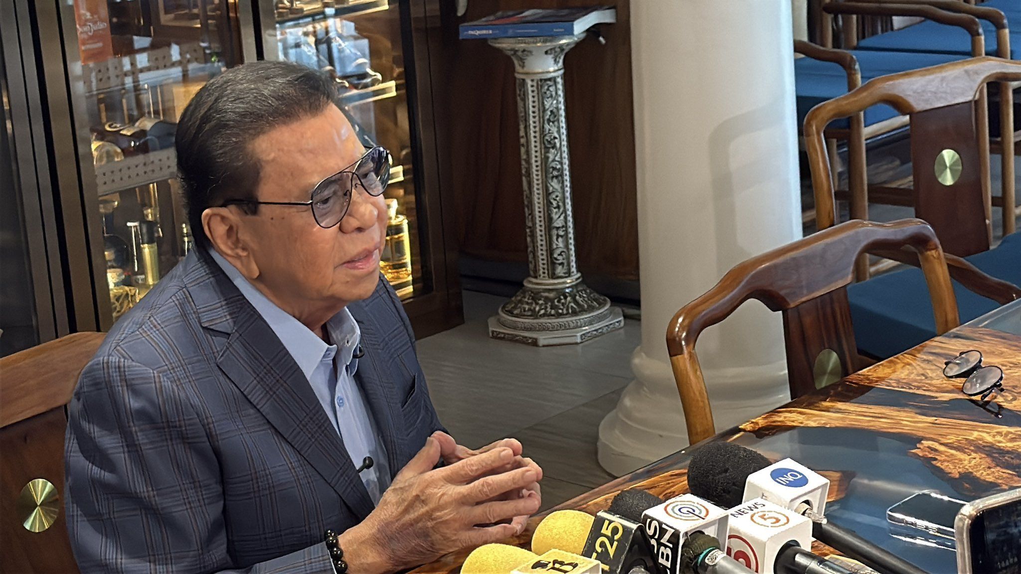 Chavit Singson in talks with ex-Miss Universe officials to buy pageant | ABS-CBN Lifestyle